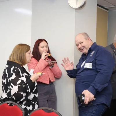 2025 12 01 13.21.44 1